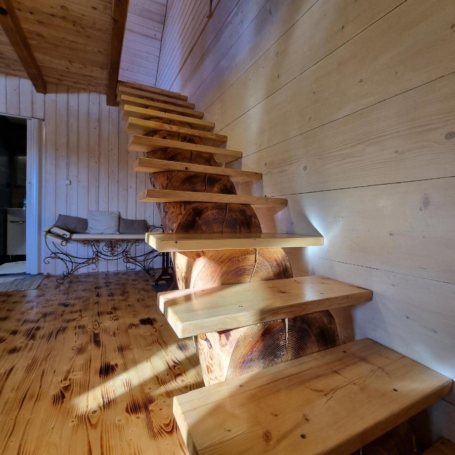 Ferienhaus Vysoka Brama дерев'яний будиночок з чаном *